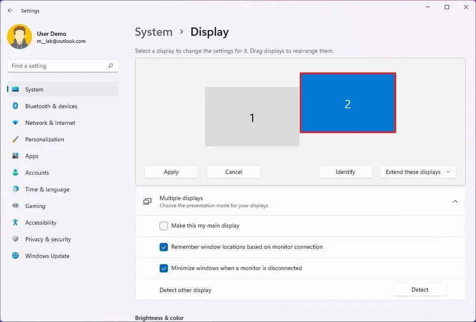 select main display