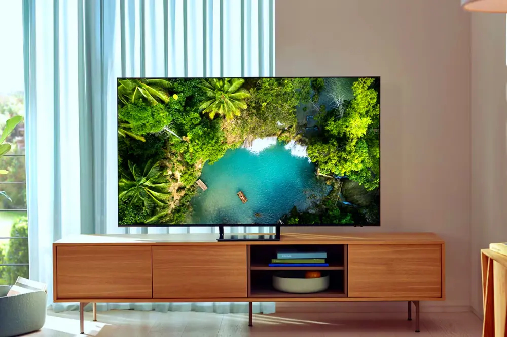 Τηλεόραση Samsung QLED στο σαλόνι
