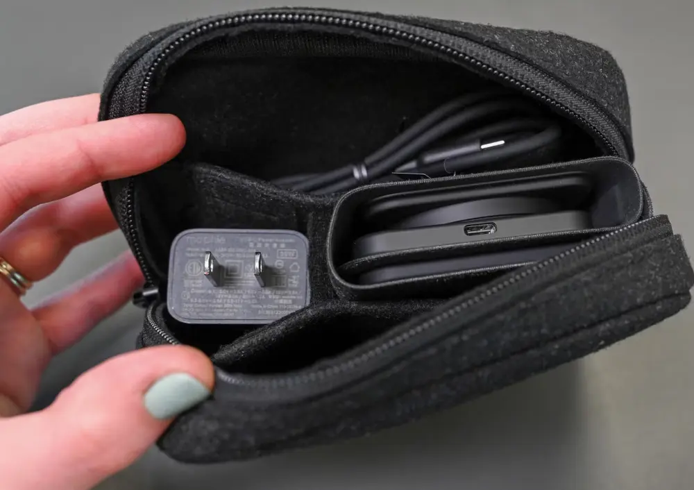 Τσάντα φόρτισης ταξιδιού mophie 3-σε-1